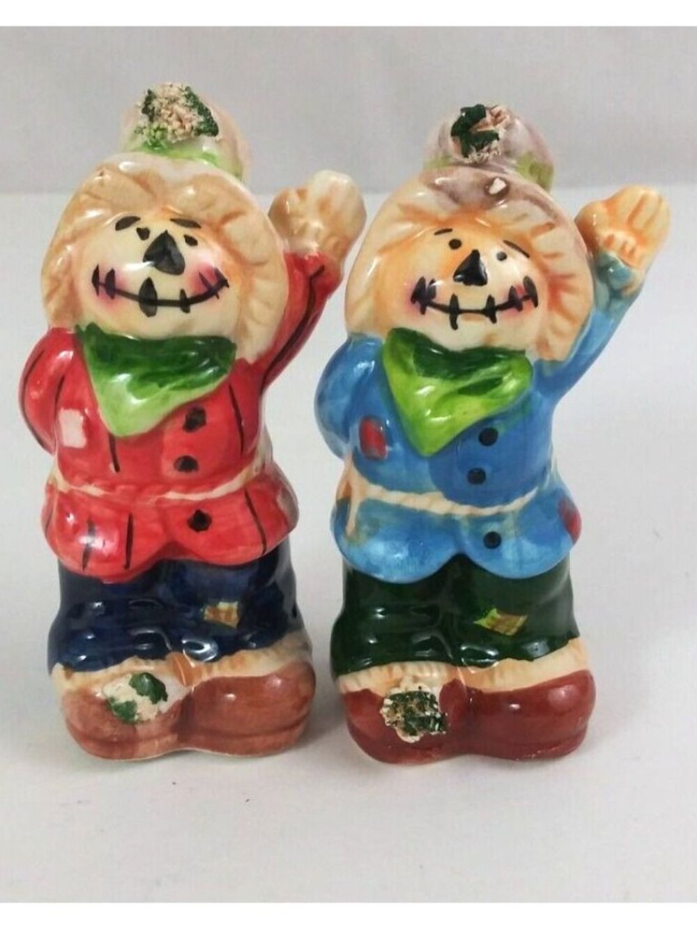 Vintage Fall Thanksgiving Happy Waving Scarecrows 3.5" Salt & Pepper Shakers